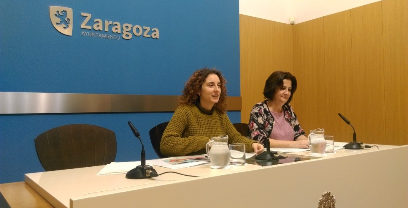 La concejala de Educación e Inclusión, Arantza Gracia, junto a la jefa de sección de Programas de Igualdad de la Casa de la Mujer, Soledad Bolea. Foto: AraInfo.