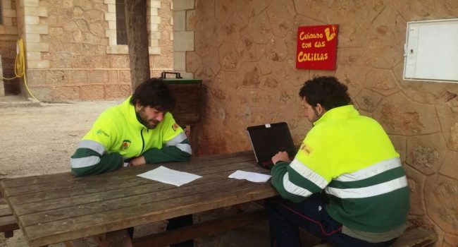 Bomberos forestales encerrados en la Base BRIF de Daroca. Foto: Brif Daroca.