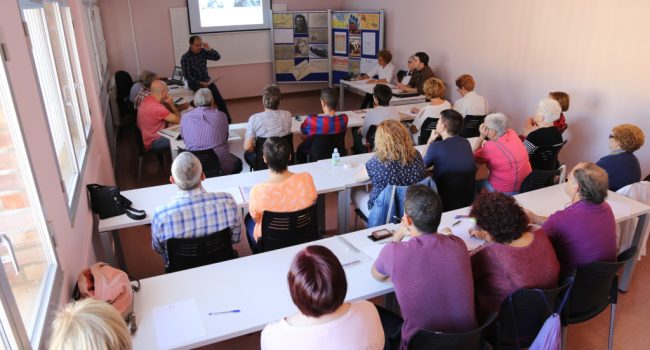 Primera jornada del taller de historia “Mequinenza en sus documentos”.