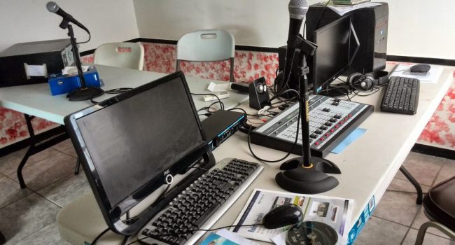 Imagen de una Radio Comunitaria.