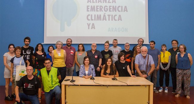 Integrantes de las 70 organizaciones. Foto: Alianza por la Emergencia Climática en Aragón.