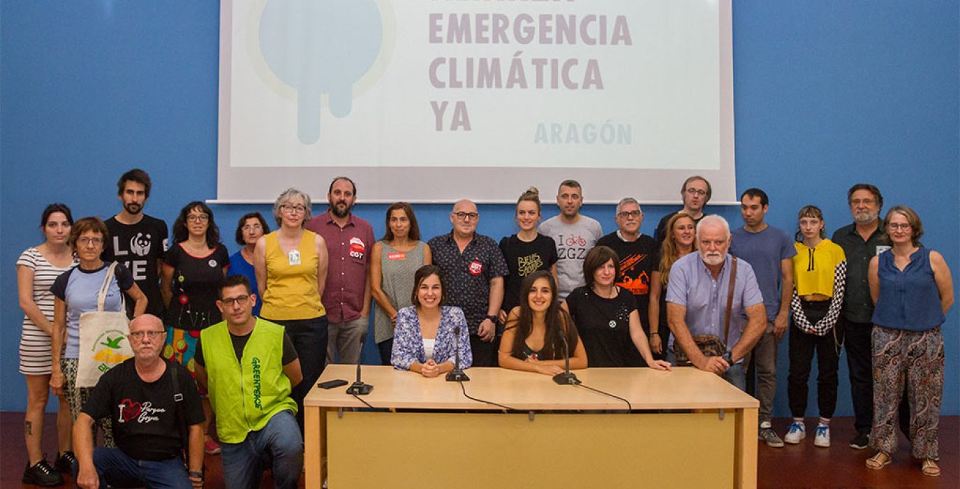 Integrantes de las 70 organizaciones. Foto: Alianza por la Emergencia Climática en Aragón.
