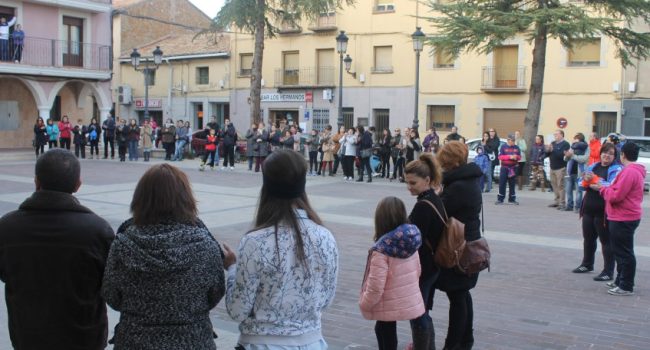 Un momento de la emotiva concentración. Foto: Asociación Juvenil de Cuencas Mineras.