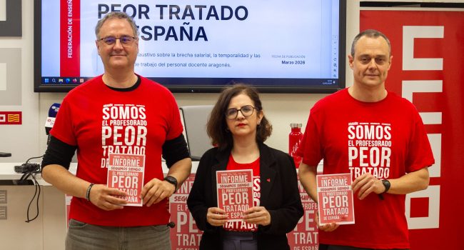 La representación de CCOO durante la presentación del informe
