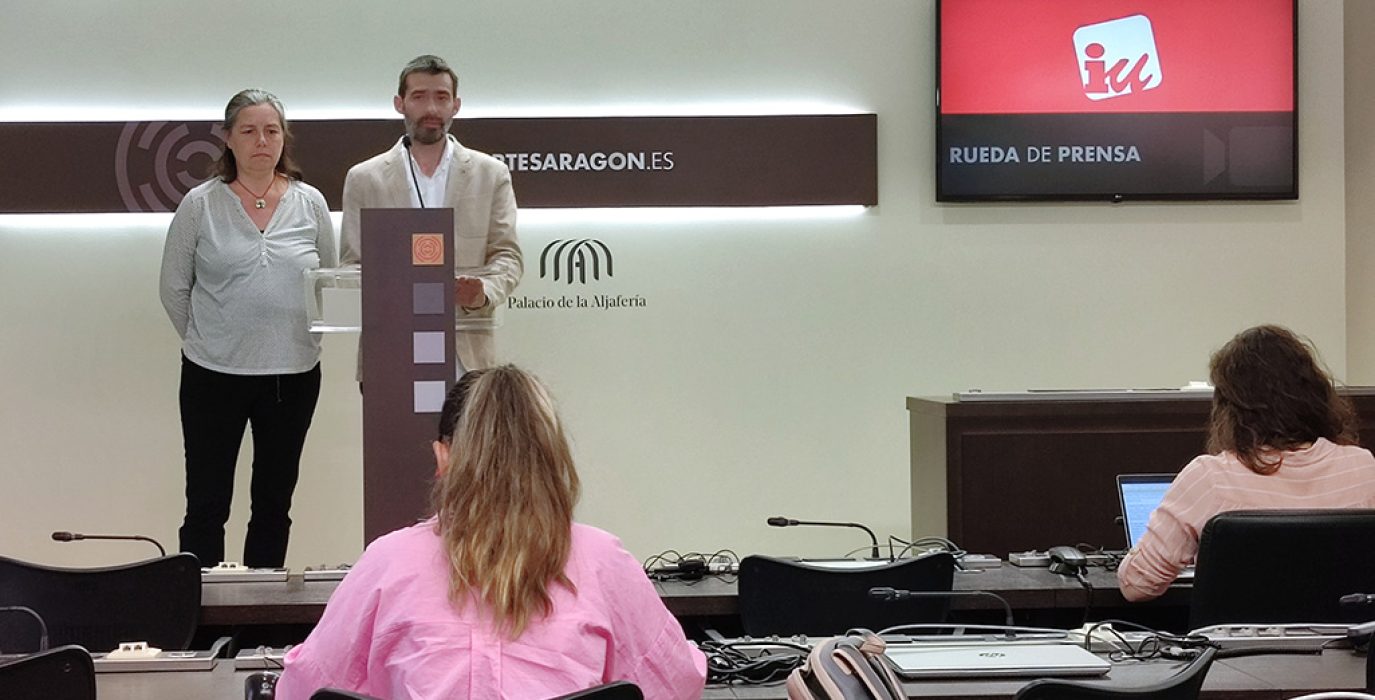 Marga Deyá y Álvaro Sanz | Foto: IU Aragón