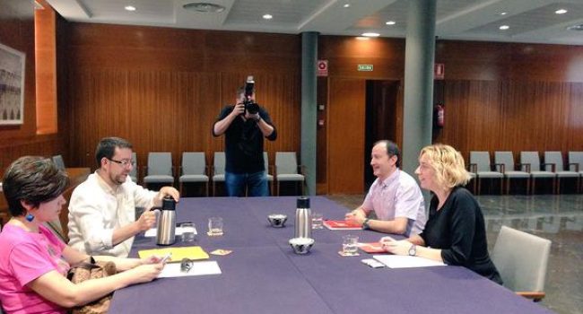 IU PODEMOS reunion 17J