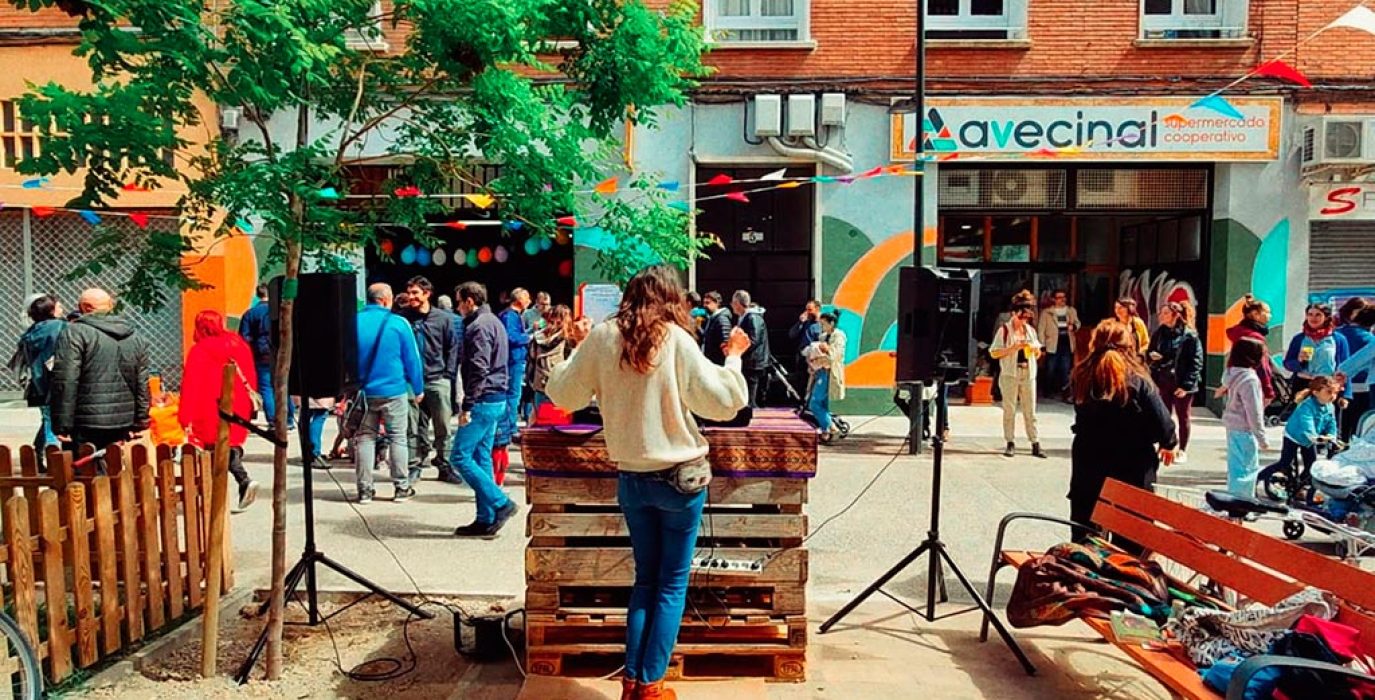 Inauguración en la calle Santiago Lapuente de Zaragoza | Foto: A Vecinal