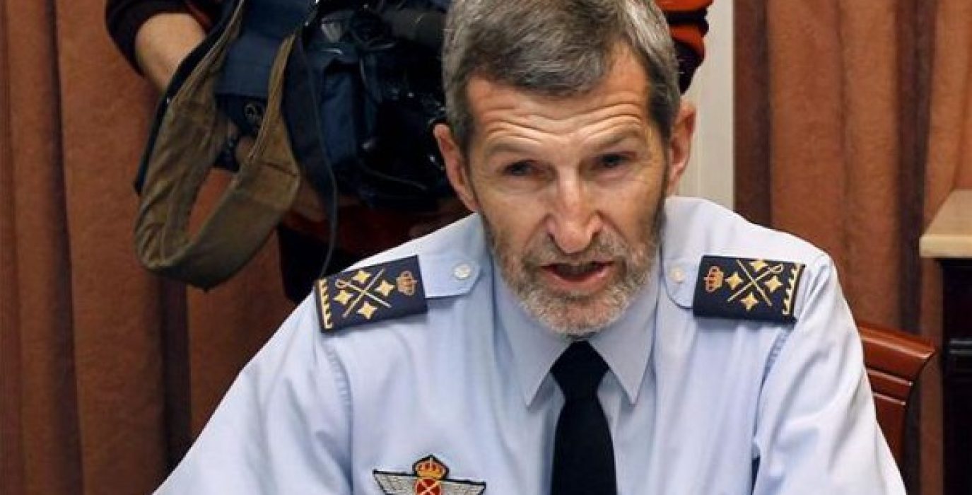 El general en la reserva Julio Rodríguez.