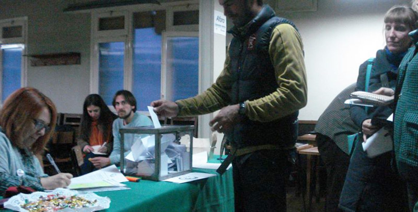 171 personas participaron en las votaciones. Foto: 'Jaca en Común'