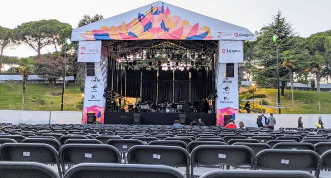 Escenario de Pilares en el Jardín de Invierno. Foto: @igoiz17 (AraInfo)