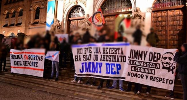 Imagen de la concentración en Zaragoza en memoria de Jimmy y contra la violencia en el deporte.