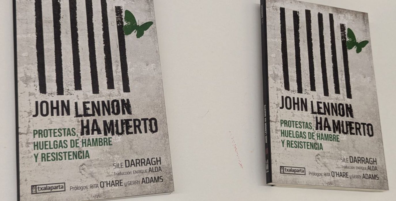 Portada del libro "John Lennon ha muerto" de Síle Darragh | Foto: Iker G. Izagirre (AraInfo)