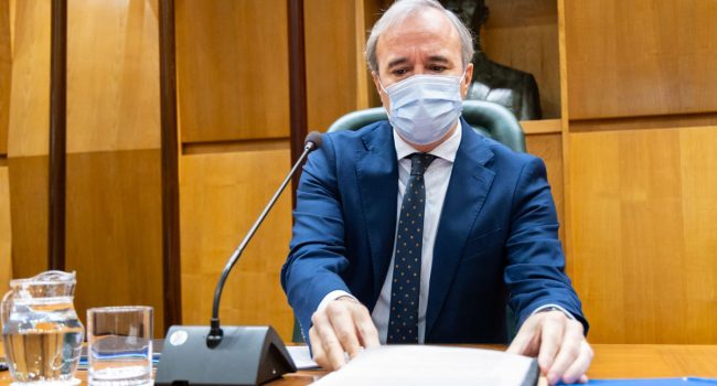 Azcón durante el pleno del pasado miércoles. Foto: Miguel G. García (AZ)