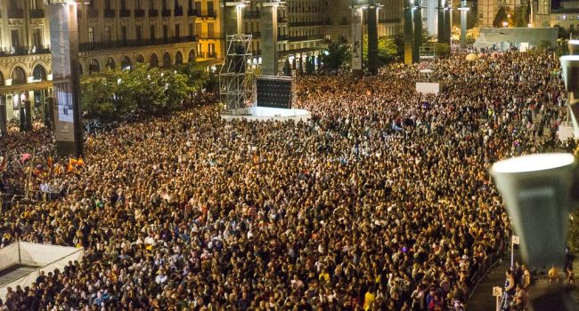 Las medidas de seguridad del trifachito restringirán los accesos a la plaza del Pilar. Foto: Pablo Ibáñez (AraInfo)
