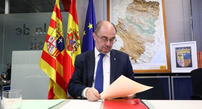 Lambán durante la videoconferencia con Sánchez y los presidentes territoriales de este domingo. Foto: DGA