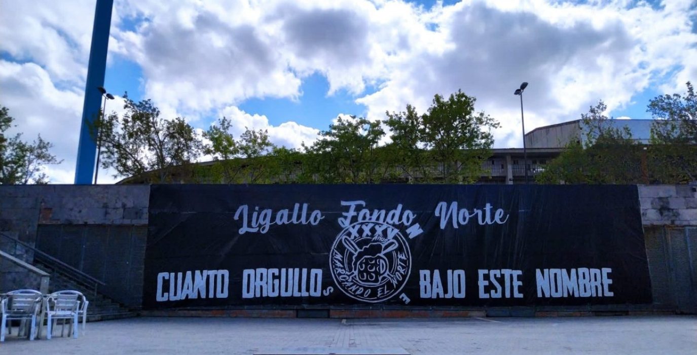 Pancarta de Ligallo Fondo Norte en las inmediaciones de la Romareda | Foto: LFN
