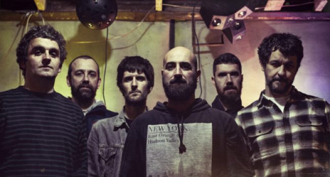 Lisabö, la banda de Irun, actuará junto a Ainara Legardon y Red Baleine en la plaza del Justicia el sábado 12 de octubre.