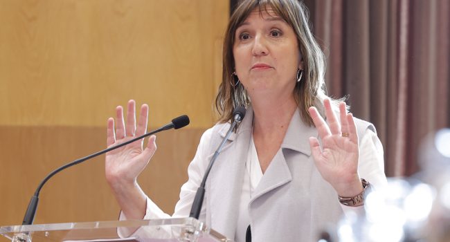 Lola Ranera (PSOE), durante su intervención en el Debate de estado de Zaragoza. Foto: Fabián Simón