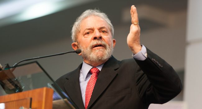 Lula en un acto en 2015. Foto: Víctor Santa María (CC BY 2.0)