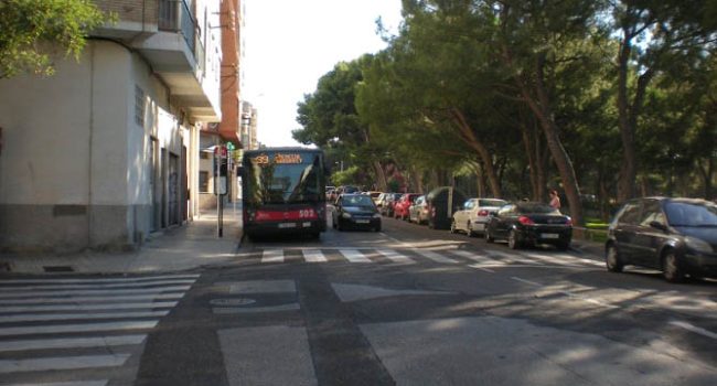 Final de parada de la línea 39 de AUZSA en la calle Cuarte. Foto: AV Venecia