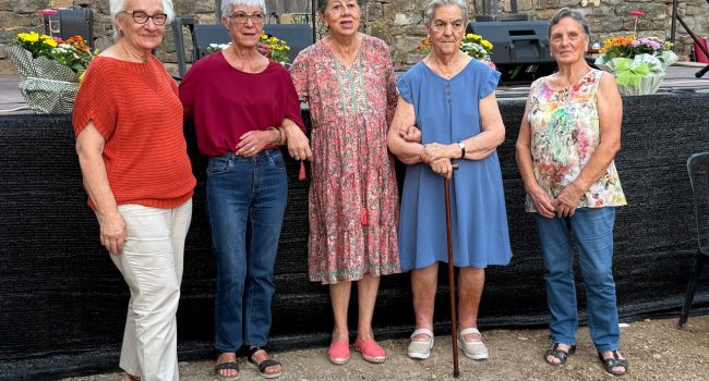 De izquierda a derecha: Mari Carmen, María Victoria, Pilar, Ángela y Jovita.
