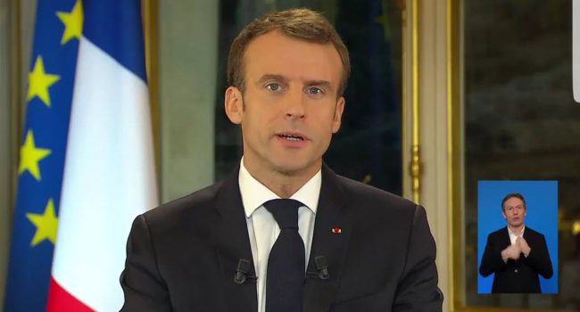 Macron durante la declaración institucional. Foto: @gouvernementFR