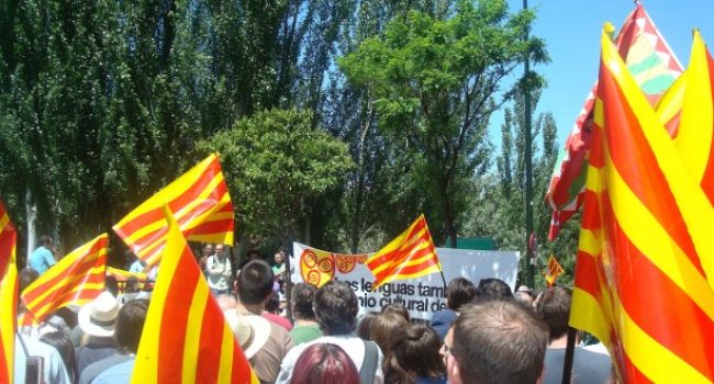 Manifestación-Aragón-Ye-Trilingüe-660x330