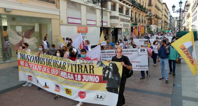Manifestación del personal interino en Zaragoza, coincidiendo con la huelga que realizaron el pasado 18 de junio. Imagen. STEPA.