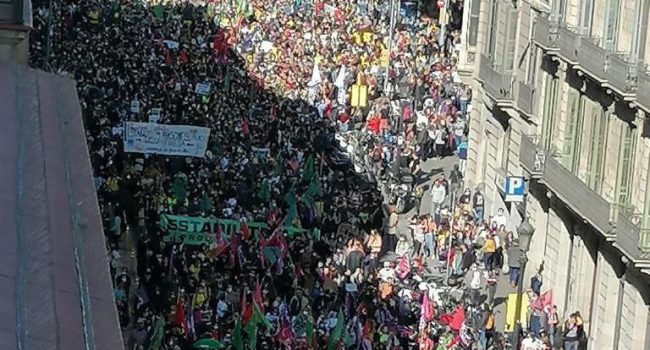 Manifestación en Via Laietana (Barcelona) de personal en abuso de temporal el pasado 28 de octubre de 2021 | Foto: CGT