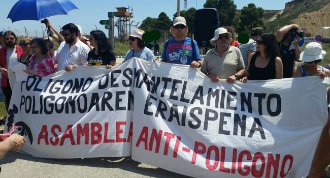 Imagen de la XXIX Marcha contra el polígono de tiro de las Bardenas. Foto: Chobentú