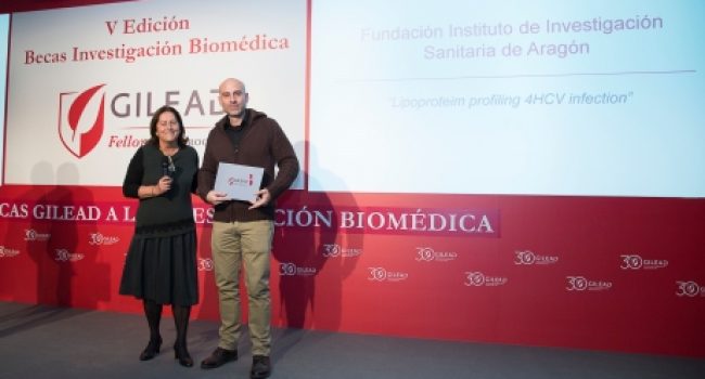 Maria Buti presidenta de la SEEH con José Miguel Abrones. Foto: Gobierno de Aragón