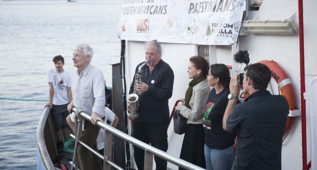 Despedida del 'Marianne' en el puerto de Messina. Foto: Pablo Miranzo
