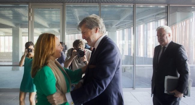 La consejera de educación Mayte Pérez y Méndez de Vigo.