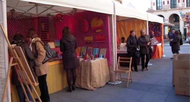 Mercado Artesano de Navidad Uesca