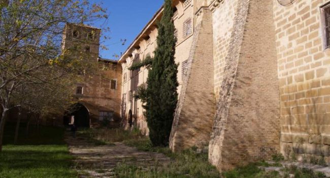 Un edificio antiguo, el monasterio de Casbas, que albergará el centro de interpretación del aragonés