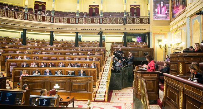 La ministra de Hacienda, María Jesús Montero, durante su intervención en el Pleno. Foto: Congreso