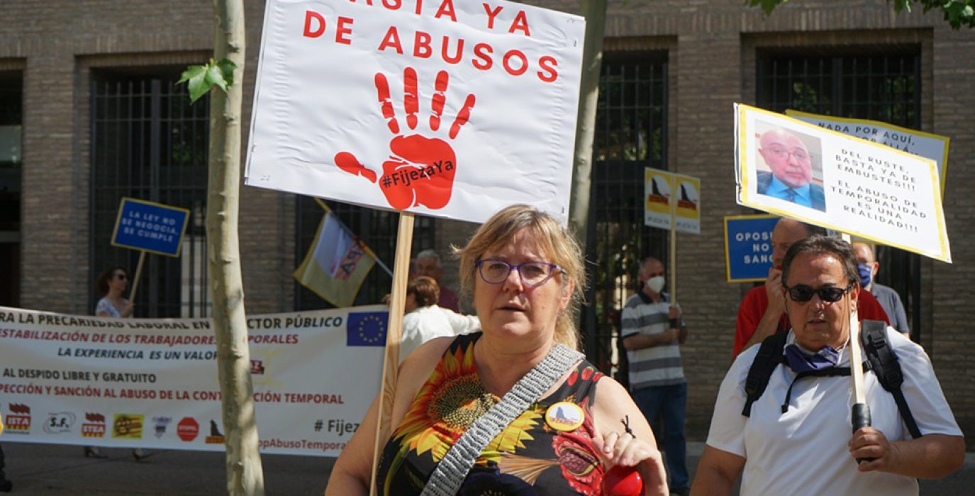Movilización en el edificio Pignatelli, sede del Gobierno de Aragón