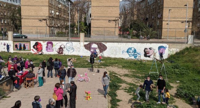 Mural feminista en Torrero, elaborado la víspera del 8M de 2021 en el bario de Torrero | Foto: Iker G. Izagirre (AraInfo)