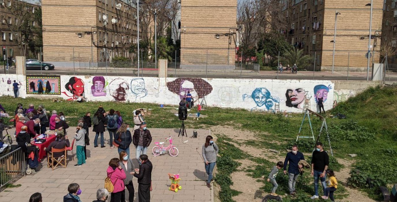 Mural feminista en Torrero, elaborado la víspera del 8M de 2021 en el bario de Torrero | Foto: Iker G. Izagirre (AraInfo)