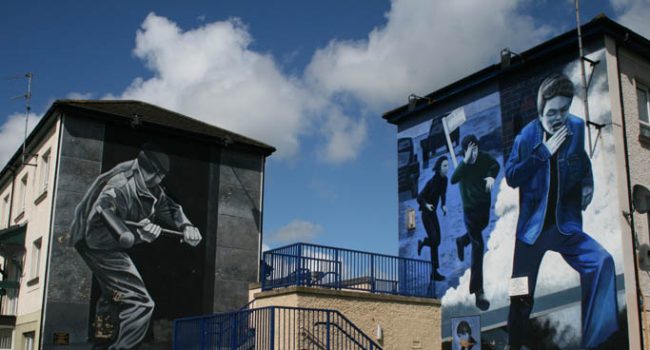 Murales en Derry. Foto: lanegr@enrojo (AraInfo)