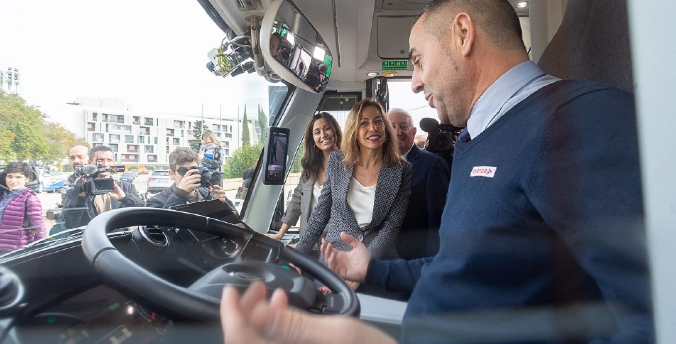 El verano también es tiempo de recortes para Natalia Chueca: el bus urbano reduce servicios y horarios en Zaragoza