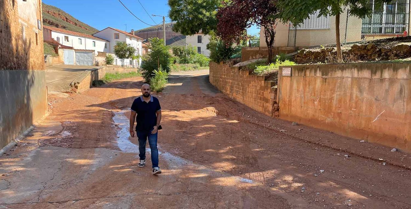 Nicolás López, de Ganar Teruel, en La Rambla de Villaspesa