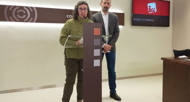 Nieves Burón (FAPAR) y Álvaro Sanz (IU Aragón)