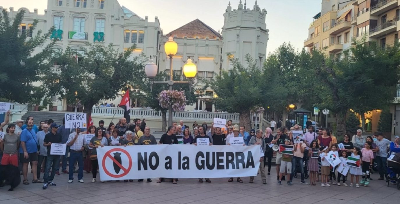 (Archivo) Foto: ‘Plataforma Contra la Guerra’ de Uesca