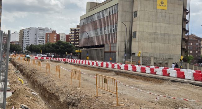 Obras en el entorno del Portillo | Foto: AV Joaquín Costa