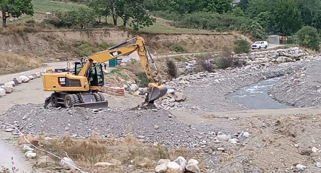 Obras en el cauce del Ésera | Foto: PDMA
