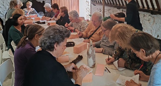 Oliete pone en marcha la iniciativa “Hilando historias. Tejiendo Pueblo” con marca destino
