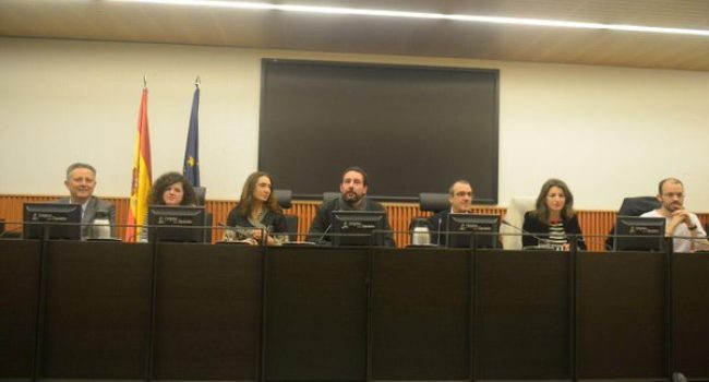 Rueda de prensa en el Congreso para reclamar el uso efectivo de las lenguas minorizadas en la Justicia. Foto: @Ac_Huesca