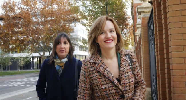 Pilar Alegría y Lola Ranera. Foto: PSOE