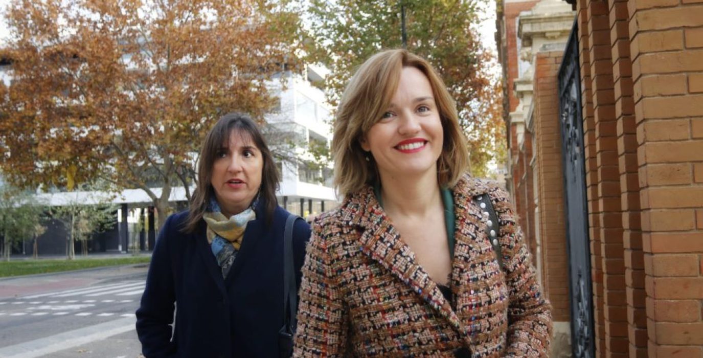 Pilar Alegría y Lola Ranera. Foto: PSOE